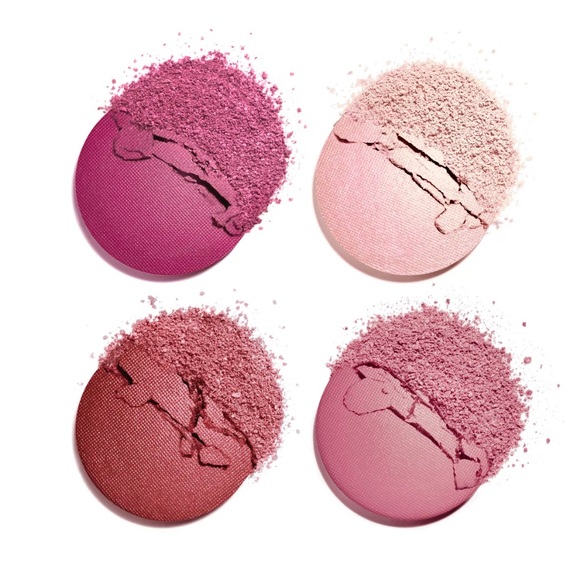 New Chanel Rouge Noir Eyeshadow and Blush Palette - Picture 4 of 6